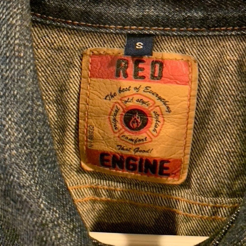 Red Engine Cropped Long Sleeve Jean Jacket - Picture 3 of 7